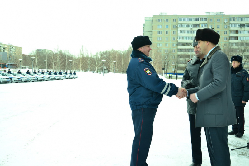 Сотрудники полиции Оренбургской области получили 49 автомобилей